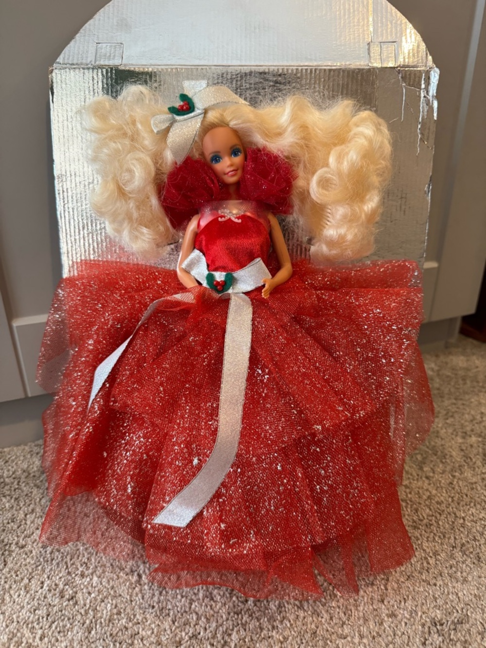 Happy Holidays Barbie 1988 new without box